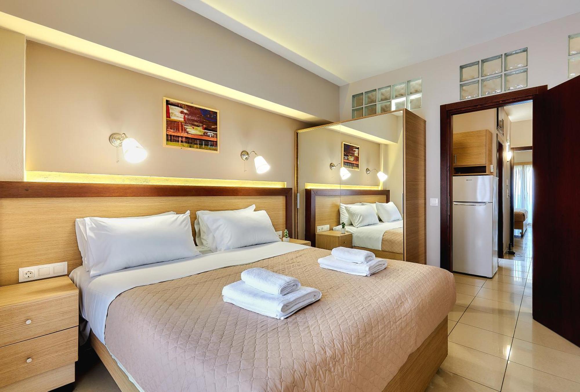 Dorian Boutique Hotel-Apartments Hersonissos  Bagian luar foto